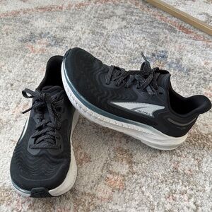 Altra Ego Max Sneakers